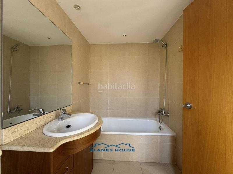 Foto 7667ac9d-dad9-4c13-b9c3-5352acfea5b0. Pis a europa 0 a Centre Blanes