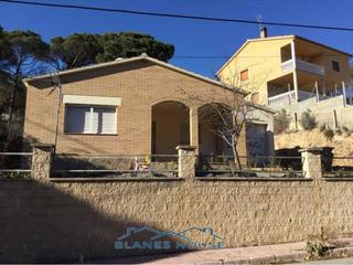 Chalet  Lavet 7. Chalet unifamiliar en venta en maçanet de la selva