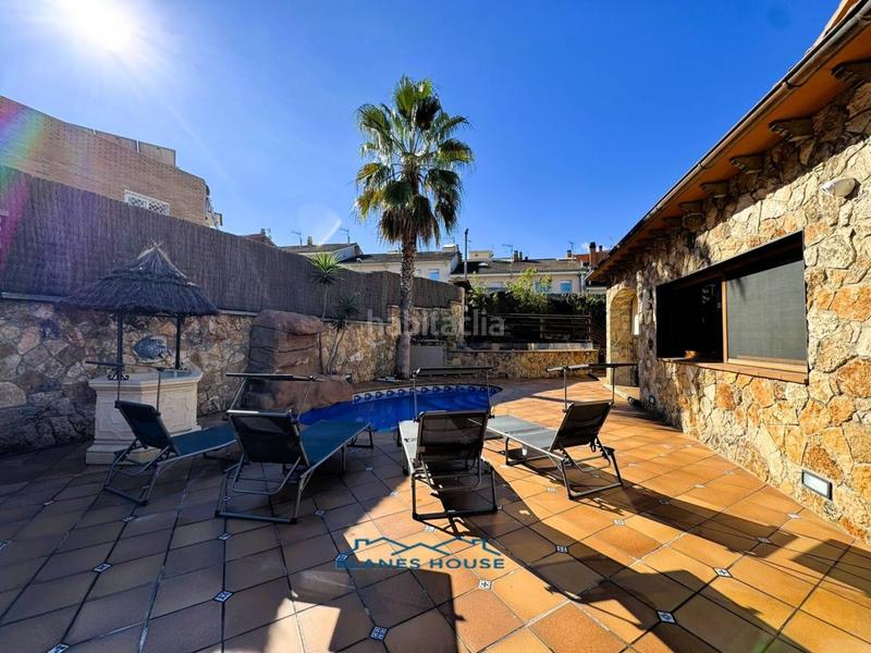 Foto 68f38b74-842a-406d-a26f-199dc90ffe69. Casa a mas torrents 77 a Els Pavos Blanes