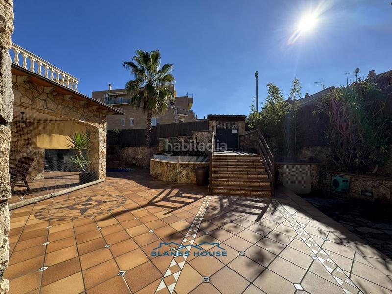 Foto bdf74dbd-03e2-4896-9fc6-7d15bf0f700b. Casa a mas torrents 77 a Els Pavos Blanes