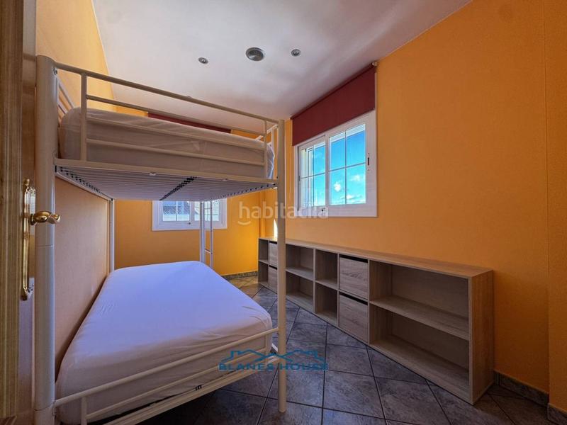 Foto d7940078-8e2a-438d-825c-d5eb78ee1c26. Casa a mas torrents 77 a Els Pavos Blanes