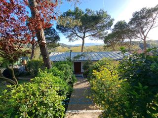 Casa a Calle tierno galvan 0. Casa en venta en tordera