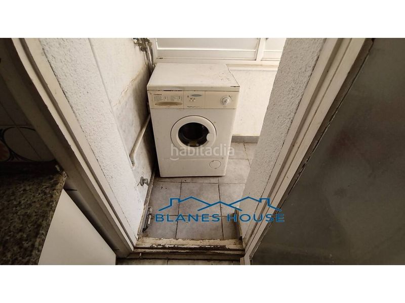 Foto d4d7286d-6839-40bf-95af-a962ed59a41c. Pis a calle asturias 0 a Els Pins Blanes