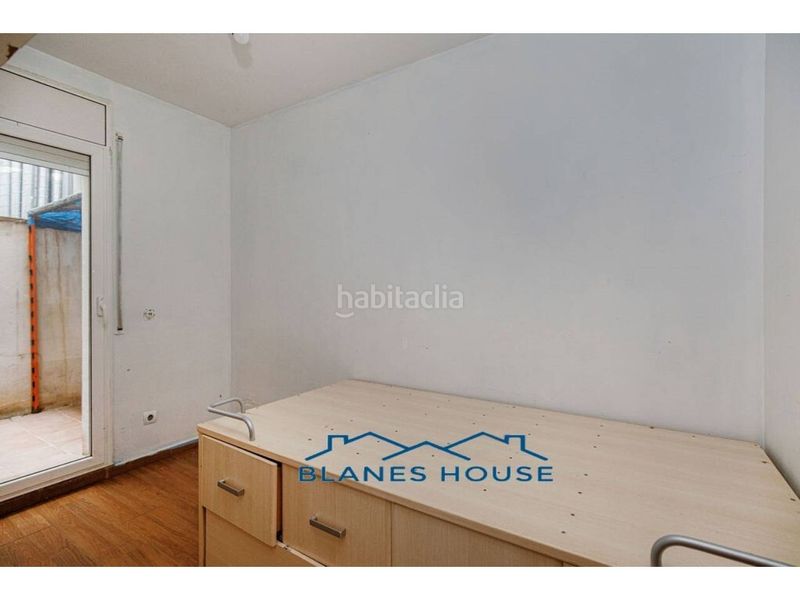 Foto 5e693324-f599-494f-979c-5f0a5ab22663. Pis a calle segre 6 a Mont Ferrant-Joan Carles I Blanes
