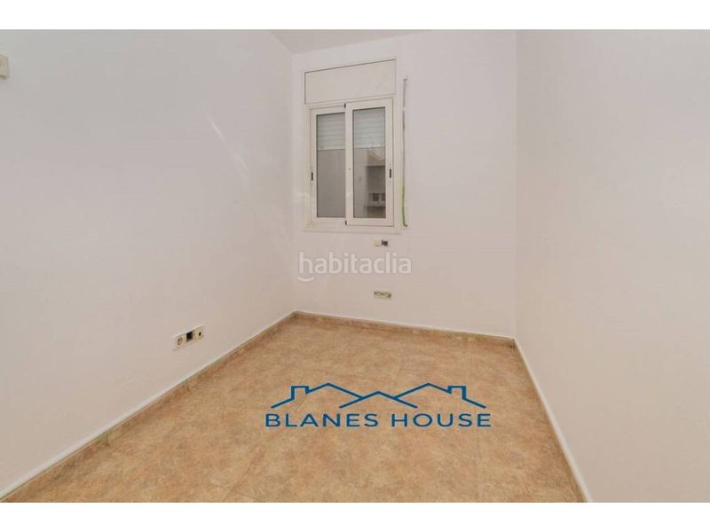 Foto c0b2a49a-e7a6-4f90-bb85-2976ed5bc426. Pis a calle segre 6 a Mont Ferrant-Joan Carles I Blanes