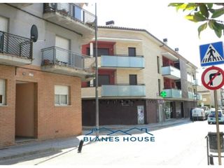 Posto auto in Calle francesc moragas 31. Garaje en venta en santa coloma de farners