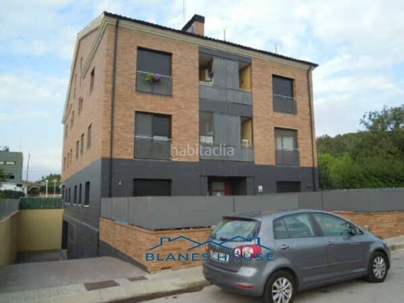 Foto 0bb32c2b-8b09-4c26-b31e-aeacc5648c1a. Aparcament cotxe a Riells i Viabrea