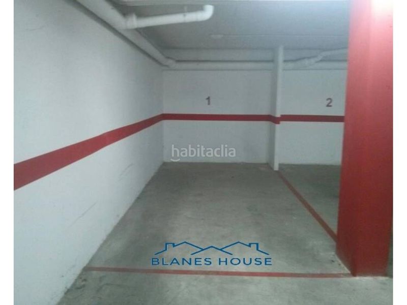 Foto fd3ae703-da44-4caf-8d45-b37dedc6c044. Aparcament cotxe a Riells i Viabrea