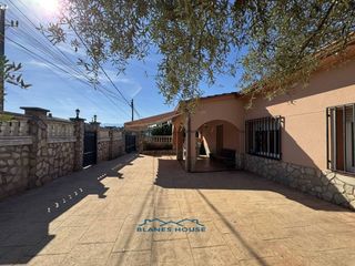Haus in Calle jaume balmes 0. Casa en venta en fogars de la selva, amplia y adaptada