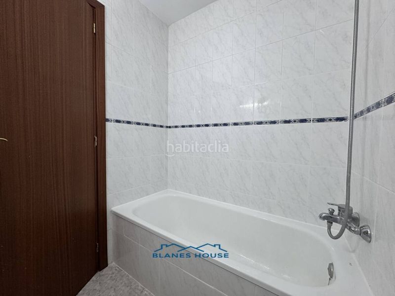 Foto 44b654e2-1f31-43bc-9b34-d3608473ad21. Dúplex a calle pere codina i mont 0 a Fenals Lloret de Mar
