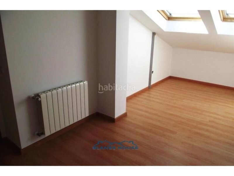 Foto 4d7819b3-399e-47bd-8161-1fc75f664d95. Dúplex duplex en venta en nucli urbà en Tordera Tordera