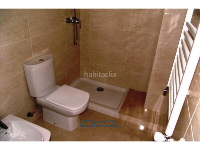 Foto 75f9e2a0-9dc4-41c8-a1b6-cc6f61d47145. Dúplex duplex en venta en nucli urbà en Tordera Tordera