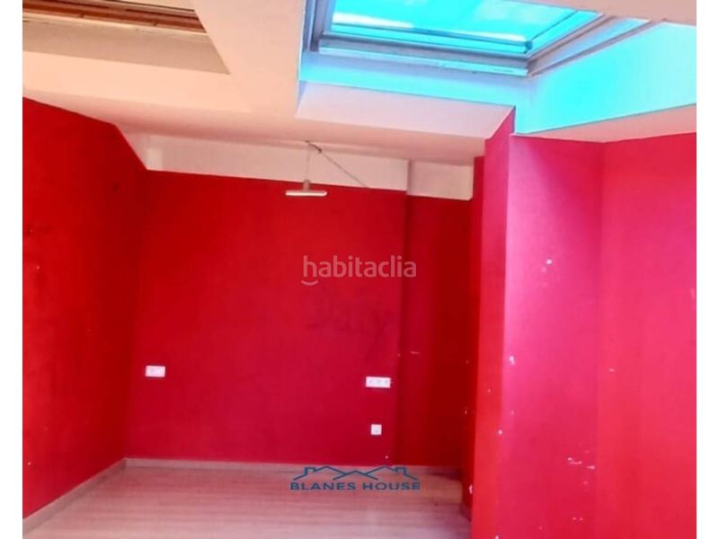 Foto 7f8e6664-1fca-4608-b290-d98b4de04a0c. Dúplex duplex en venta en nucli urbà en Tordera Tordera