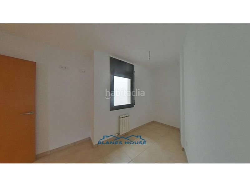 Foto 9bd75398-44ce-41ee-ad5f-eece569c8ce2. Dúplex a calle gaudi 0 a Tordera Tordera