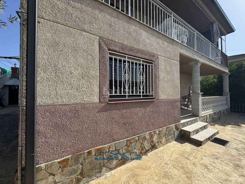 Foto 9d936956-e109-4ac7-8a72-269bad6509b2. Casa en avenida gran via corts catalanes 0 venta de casa espaciosa en urbanitzacions niàgara parcàgora parcrocarossa, en Tordera