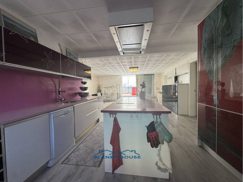 Foto aeb565b3-2231-4fbf-bec3-97d186c98882. Casa en avenida gran via corts catalanes 0 venta de casa espaciosa en urbanitzacions niàgara parcàgora parcrocarossa, en Tordera