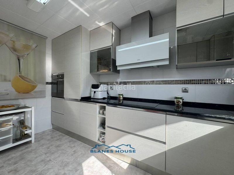Foto e9ba5c35-c501-441a-9d31-199c0009e89f. Casa en avenida gran via corts catalanes 0 venta de casa espaciosa en urbanitzacions niàgara parcàgora parcrocarossa, en Tordera