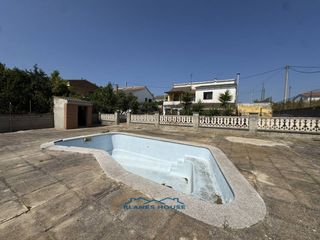 Casa  Calle tortora 0. Venta de casa de 4 habitaciones en riudarenes
