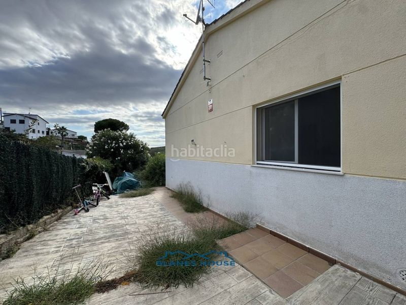 Foto 8316b57e-2b93-40a4-ae37-d1bc880b4e14. Casa a calle girones 0 a Residencial Park Maçanet de la Selva