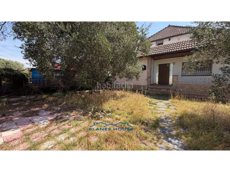 Foto c99e888d-d0ec-40cc-93fc-8776832381ee. Casa amb calefacció aparcament piscina a Caldes de Malavella