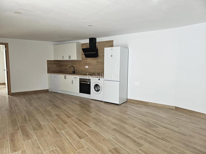 Foto af1b8a87-64c2-444e-9d6b-f3cc3350bd57. Casa venta en Guargacho de dos casas con piscina en Arona