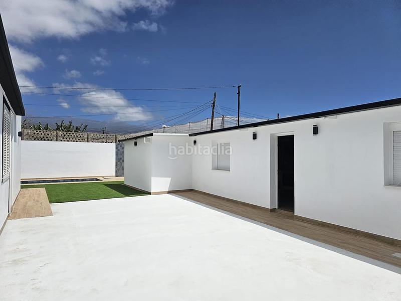 Foto d1b0e0de-ba9d-4820-8f00-08693ef2054b. Casa venta en Guargacho de dos casas con piscina en Arona