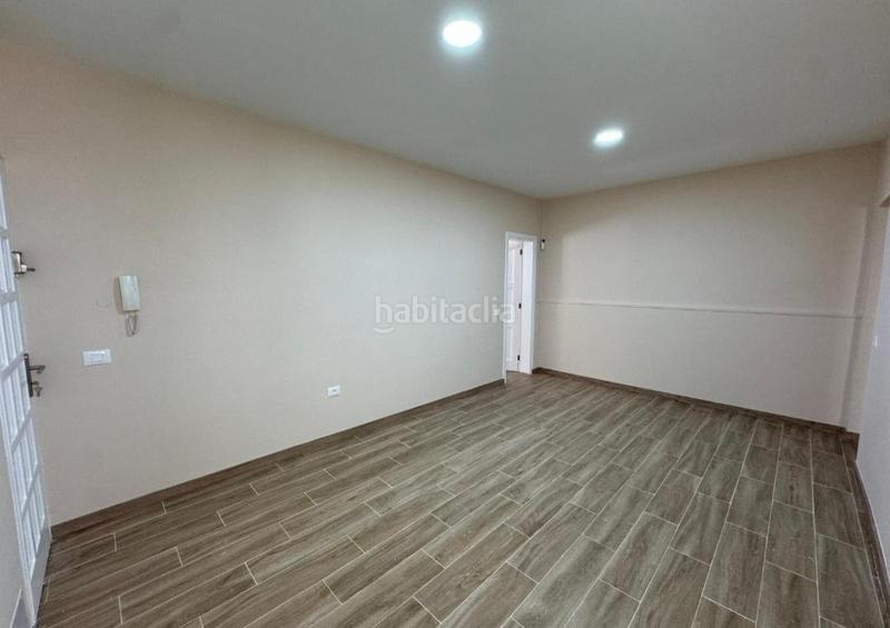 Foto e6f6ae97-1e72-4f74-91b3-9fd965287f9e. Planta baixa a La Salud Santa Cruz de Tenerife