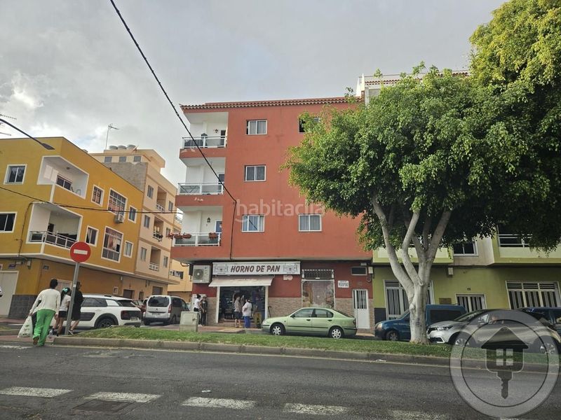 Foto 0520a89e-ea5e-4580-93fa-3782ebc95178. Pis a El Fraile Arona