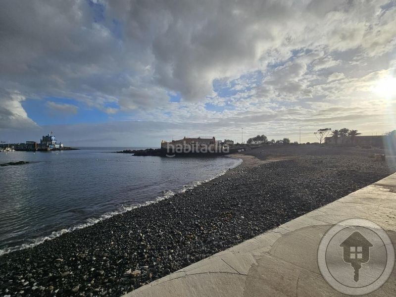 Foto 21bc3051-a559-4e02-b063-b19c8c1f98a3. Pis a El Fraile Arona