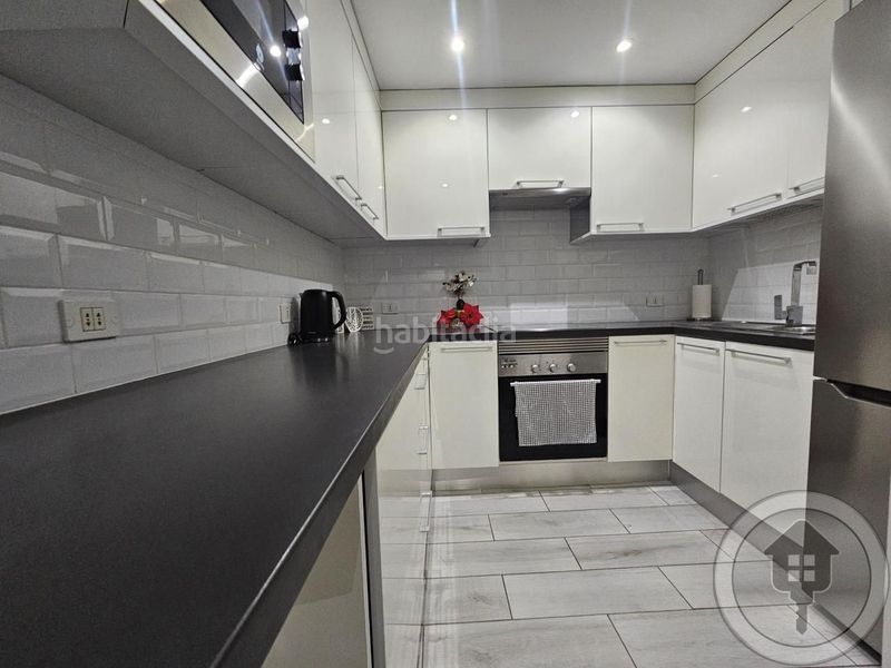 Foto 35ba0f1b-131e-4457-8614-758c9ab62a38. Pis a El Fraile Arona