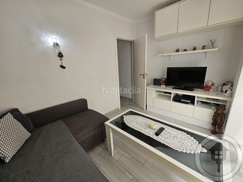 Foto c35ba05d-7d65-4647-93d3-bf90197754c3. Pis a El Fraile Arona