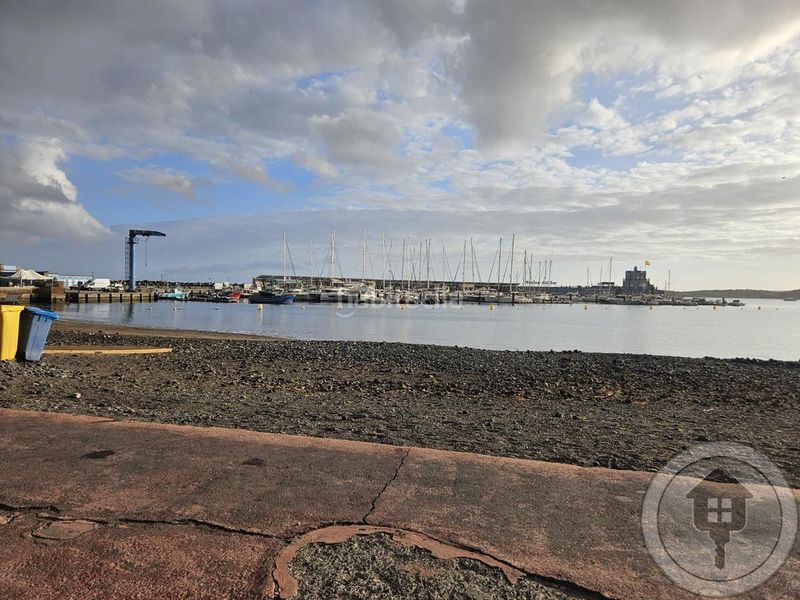 Foto c936330d-8b9e-4b58-aaa9-5a17bca35693. Pis a El Fraile Arona