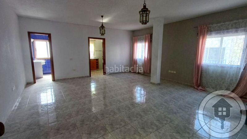 Foto ae100d57-81a1-49b1-ad31-00501bd3db2a. Maison dans Arico