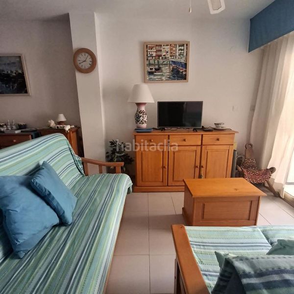 Foto 785defee-e6dd-4c09-acba-e925833caf85. Planta baixa a Miramar