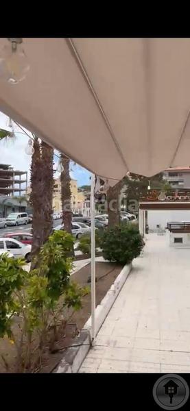 Foto 6a92b496-cbc4-41fd-8f0c-7c17677b7ad2. Local comercial a Los Cristianos Arona