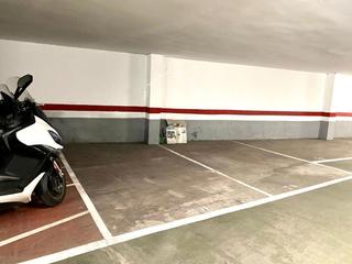 Aparcament cotxe  Carrer d'alfons xii. Parking en venta en calle alfons xii 19