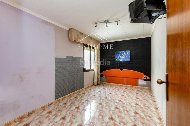 Foto 467ffa1b-27ae-4406-b219-34b822c219b4. Ático  en venta en la calle jacinto verdaguer en Santa Coloma de Gramenet