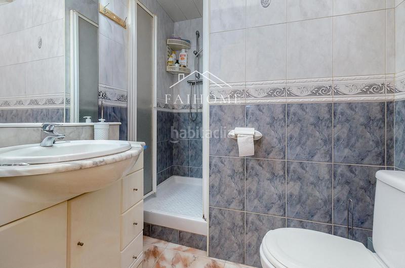 Foto 4f2b2a87-cc5b-4932-8d59-a41e4f6bcc94. Ático  en venta en la calle jacinto verdaguer en Santa Coloma de Gramenet