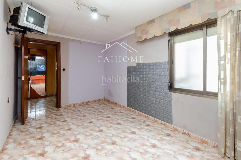 Foto 9135f233-960e-4c56-bf17-6d37e4031da6. Ático  en venta en la calle jacinto verdaguer en Santa Coloma de Gramenet