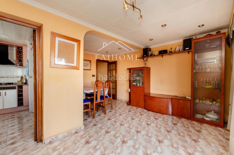 Foto e1e1e69a-cd92-48ac-985e-906e944539f7. Ático  en venta en la calle jacinto verdaguer en Santa Coloma de Gramenet