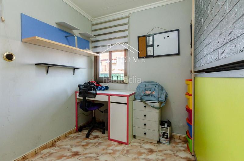 Foto fa205dae-576f-41bc-9ac5-8963f9f0c7c9. Ático  en venta en la calle jacinto verdaguer en Santa Coloma de Gramenet