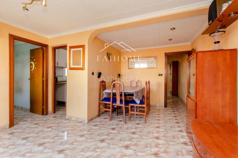 Foto fe149635-7f47-4301-bee4-53d7c3cf4987. Ático  en venta en la calle jacinto verdaguer en Santa Coloma de Gramenet