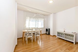 Pis  Onze de setembre. Piso en venta en sant adria con 4 habitaciones y 2 baños