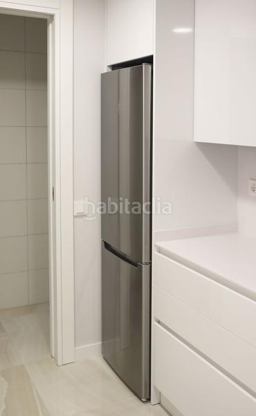 Foto 11fc08f4-753f-40cc-856a-95bb57678e61. Apartament amb calefacció piscina a Playa Poniente Benidorm
