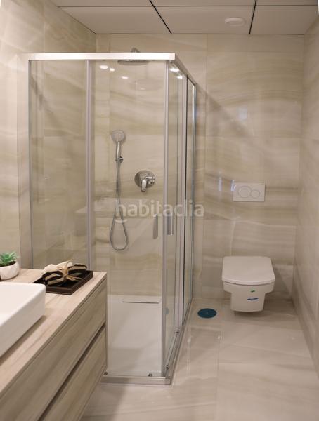 Foto a0def17c-3274-43e7-9672-781ca7c1e2c3. Apartament amb calefacció piscina a Playa Poniente Benidorm