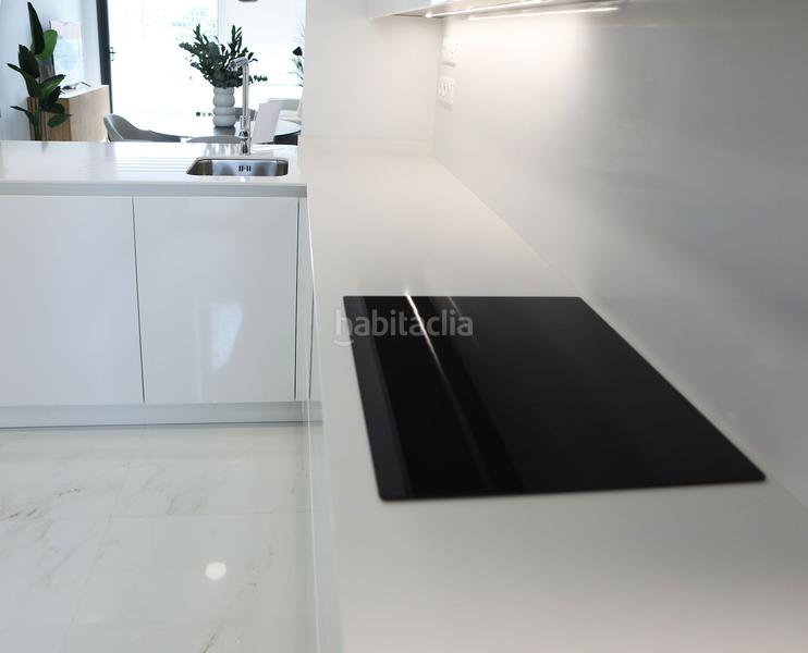 Foto 70dded7c-2763-463c-bd30-77c45f383c9f. Apartment with heating pool in Playa Poniente Benidorm
