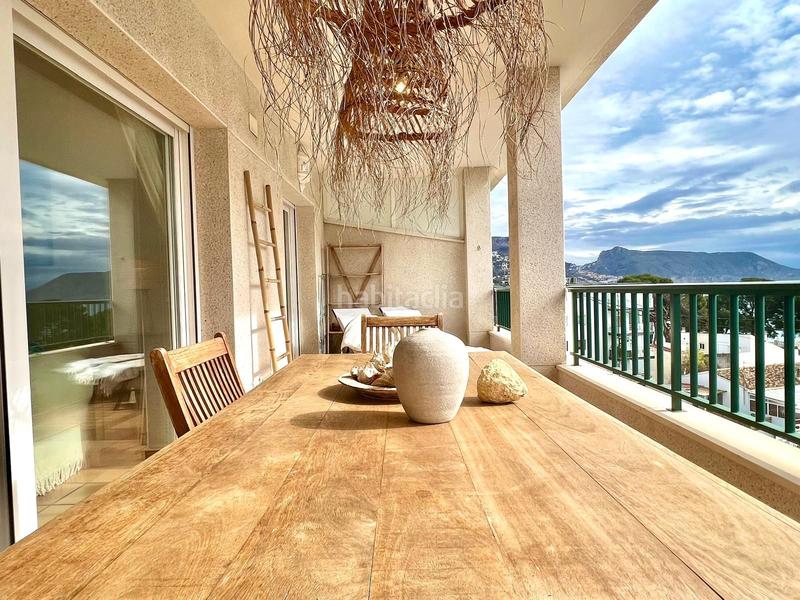 Foto 63ba8ab9-bab6-409f-ad3e-de2913408df2. Apartamento ático reformado con vistas espectaculares al mar , zona la olla en Altea