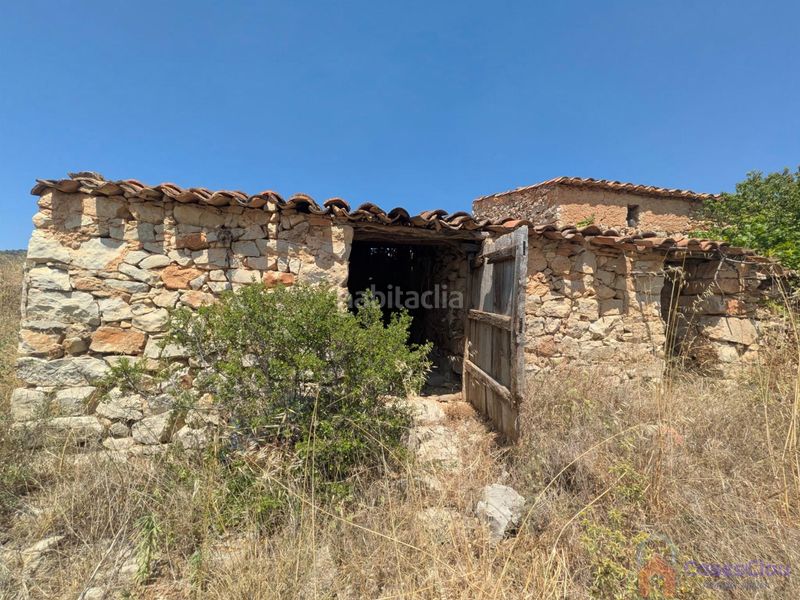 Foto 06fba3a5-8022-4d54-b0d8-ed834eba8cd1. Masia a vilars a Benlloc