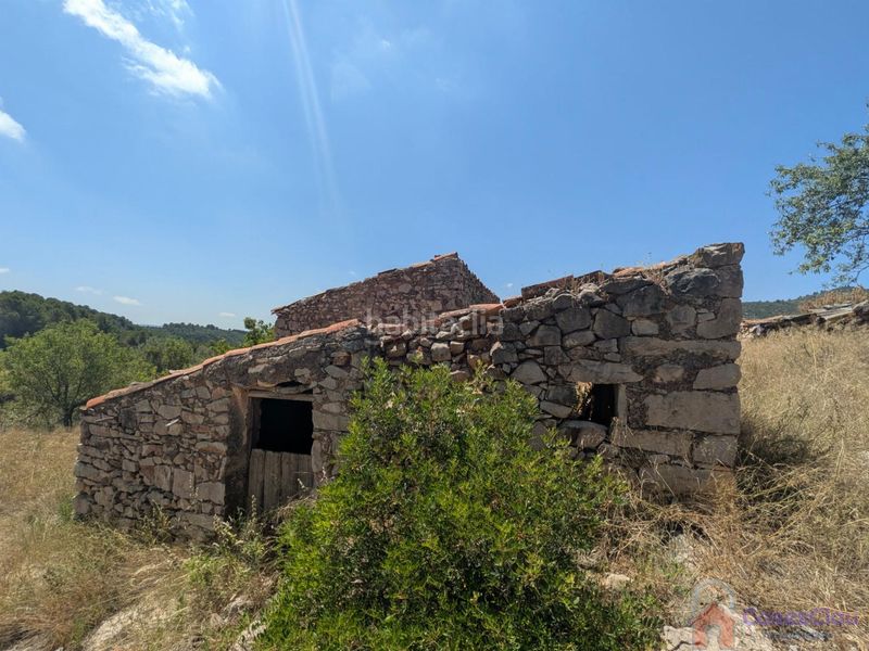 Foto 9d013196-0ef5-4945-92dd-ee1a3f992412. Masia a vilars a Benlloc