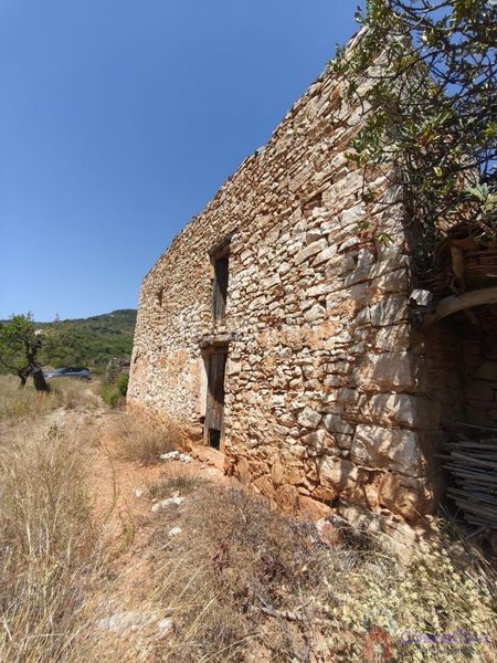 Foto a8a14799-4341-458f-afe6-af816d690157. Masia a vilars a Benlloc